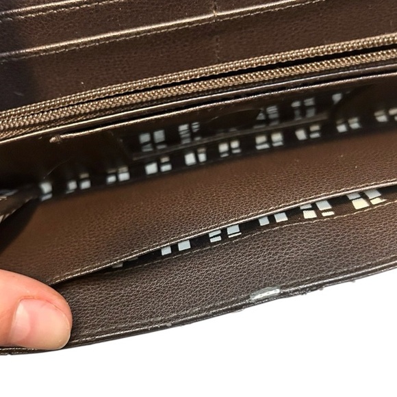 Vera Bradley RFID Wallet W RETIRED Rain Forest Pattern - Picture 5 of 6